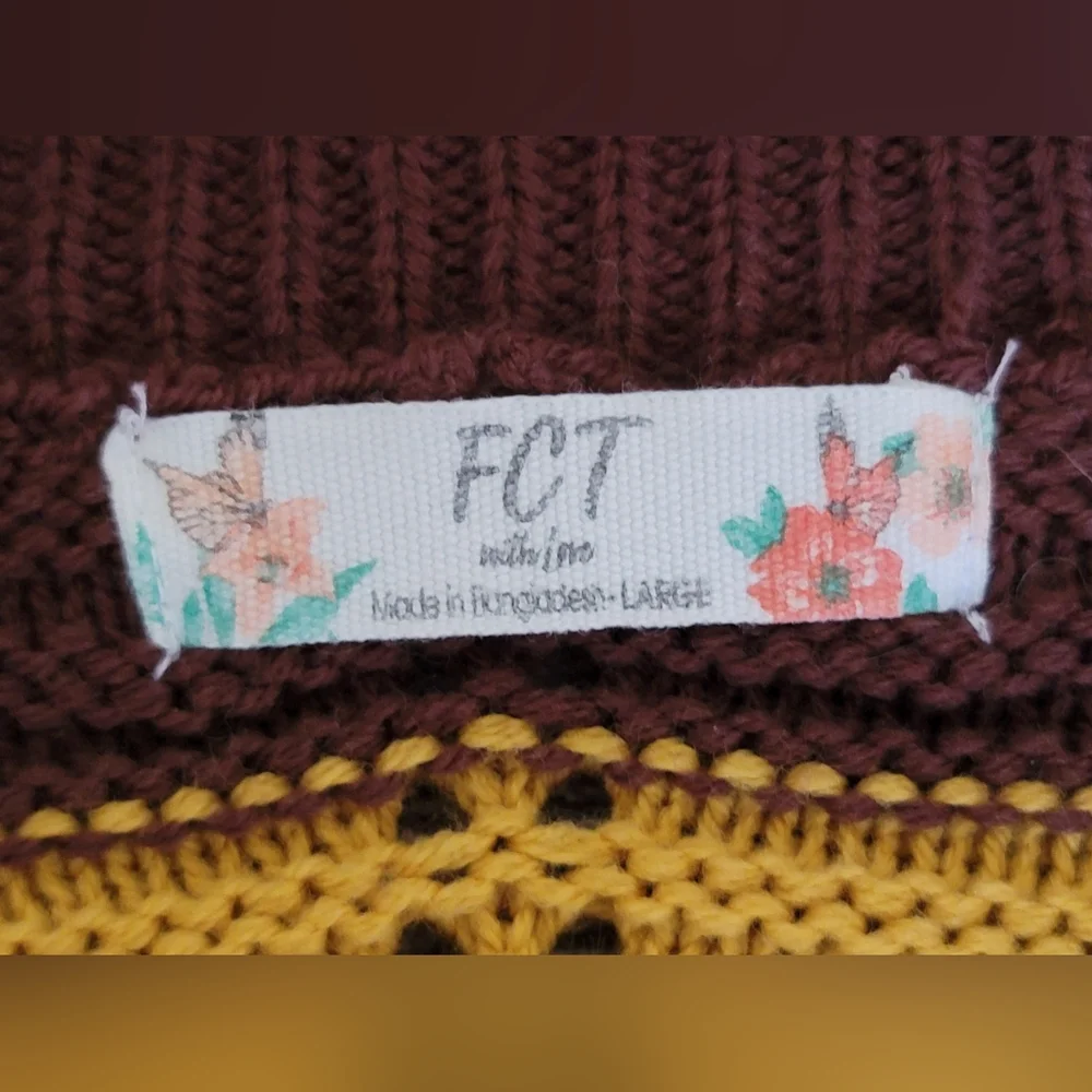 FCT Women's Sz Large Chevron Cropped Knit Sweater in Earth Tones LIKE NEW - Picture 3 of 6